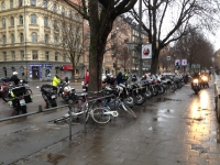 2013-12-25-12-51-58-1