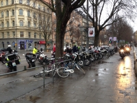 2013-12-25-12-51-58